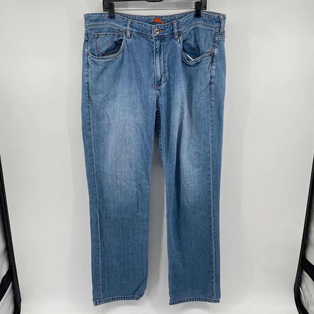 Tommy Bahama Cayman Island Relaxed Jeans Mens 38x34 Blue Light Wash Denim Marlin